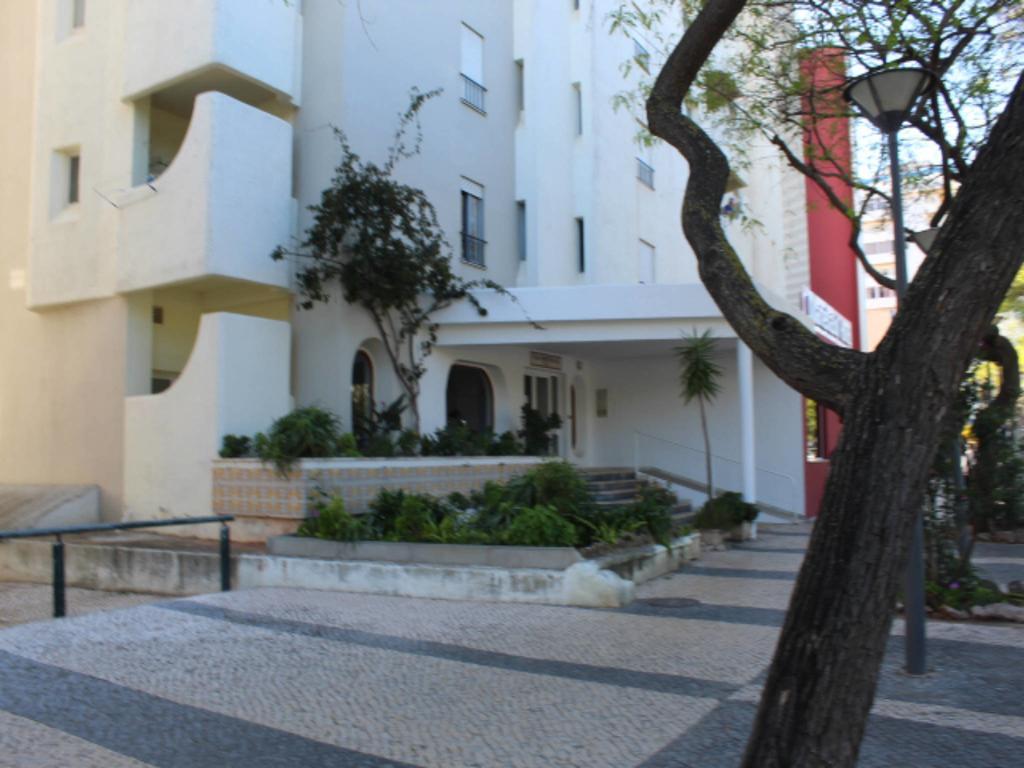 Apartamento Quarteira T1 Exterior photo